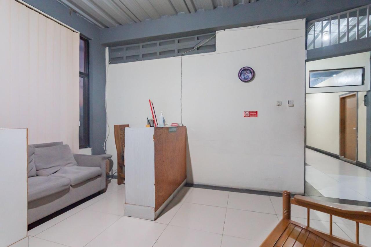 Reddoorz Syariah At Cigadung Raya Street Hotel Bandung Exterior photo
